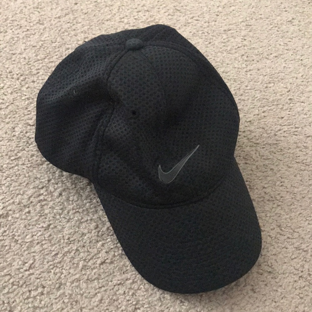 Nike meshlike cap